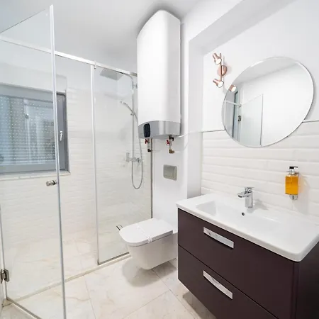 Deluxe Penthouse With Sea View At Wave 2 Apartment