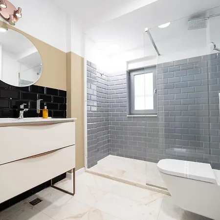 Deluxe Penthouse With Sea View At Wave 2 Navodari