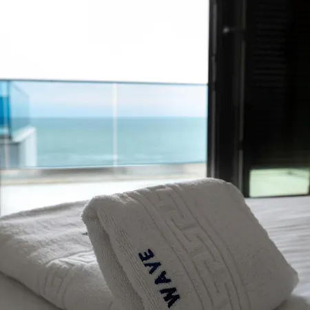 Deluxe Penthouse With Sea View At Wave 2 Apartment Navodari